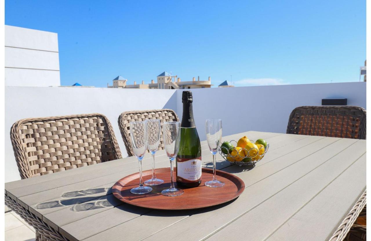 Appartement MyFlats Luxury Beach Avenue à Arenales del Sol Extérieur photo